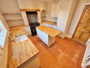 Kitchen- click for photo gallery